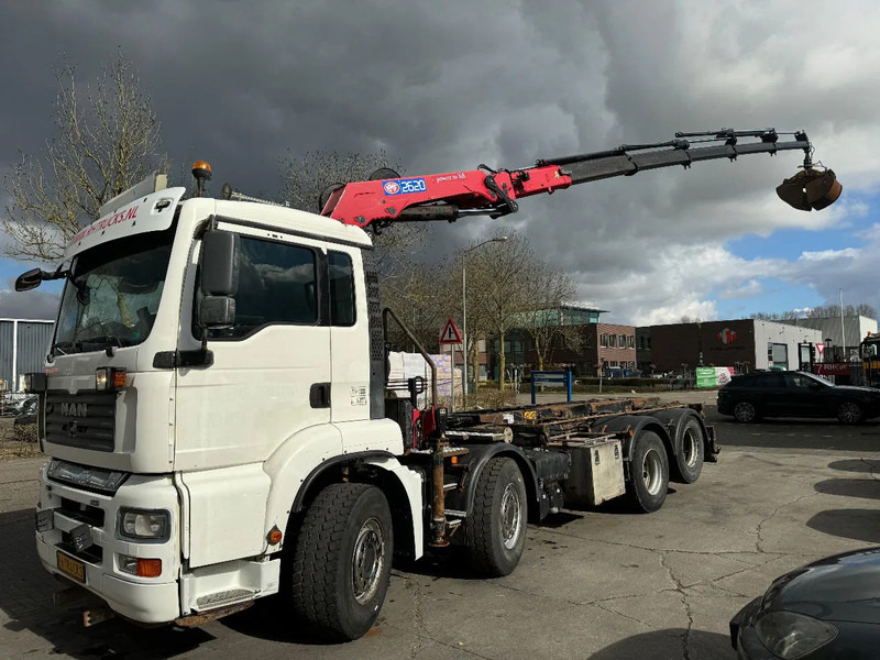 MAN TGA 35.440 8X2 - EURO 4 + HMF 2620K-RC 2018! + REMOTE + HYDRAUTO CABLE LIFT + LIFTING AXLE - Crane truck: picture 2 MAN TGA 35.440 8X2 - EURO 4 + HMF 2620K-RC 2018! + REMOTE + HYDRAUTO CABLE LIFT + LIFTING AXLE - Crane truck: picture 2