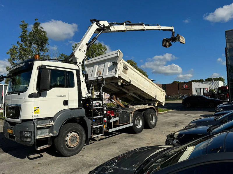 MAN TGS 26.400 6X4 HIAB 166D + REMOTE CONTROL + 2 WAYS KIPPER TÜV TILL 07-2025 - Crane truck: picture 3 MAN TGS 26.400 6X4 HIAB 166D + REMOTE CONTROL + 2 WAYS KIPPER TÜV TILL 07-2025 - Crane truck: picture 3