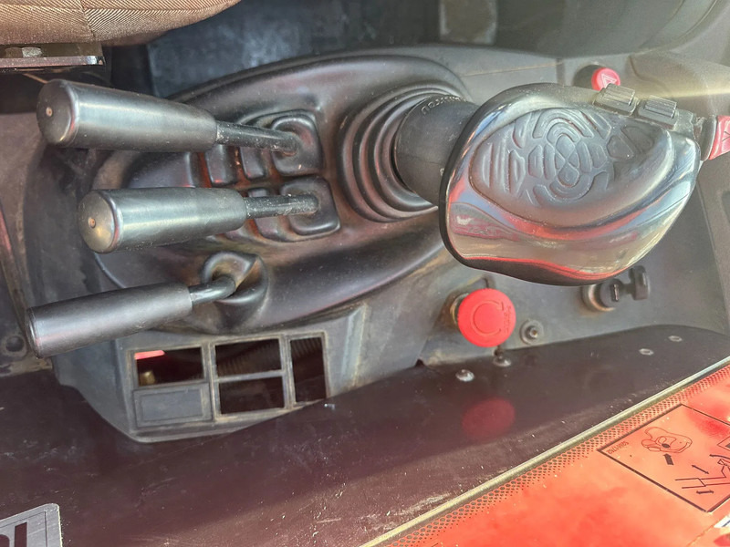 Telescopic handler Manitou MT1335h EASY 75D, AUXILIARY HYDRAULIC PLUMBING,: picture 11 Telescopic handler Manitou MT1335h EASY 75D, AUXILIARY HYDRAULIC PLUMBING,: picture 11