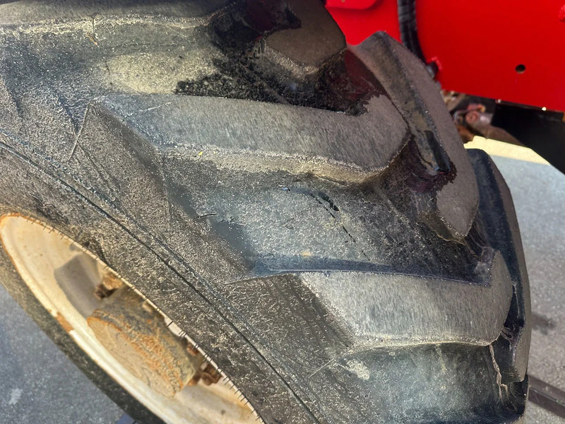 Telescopic handler Manitou MT1335h EASY 75D, AUXILIARY HYDRAULIC PLUMBING,: picture 14 Telescopic handler Manitou MT1335h EASY 75D, AUXILIARY HYDRAULIC PLUMBING,: picture 14