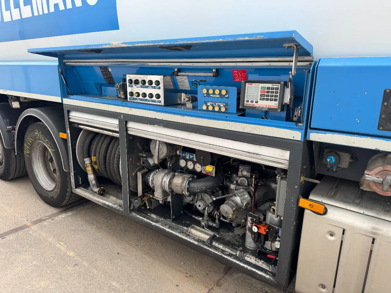 Tank truck Mercedes-Benz Antos 2836 EURO 6 24.000 LITER TANK 4 COMP. TÜV 06-2026: picture 8