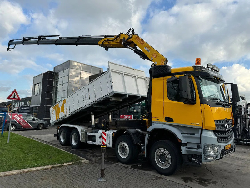 Mercedes-Benz Arocs 4448 8X4 + EURO 6 + FASSI F315 + REMOTE + KIPPER + STEERING AXLE - Crane truck: picture 1 Mercedes-Benz Arocs 4448 8X4 + EURO 6 + FASSI F315 + REMOTE + KIPPER + STEERING AXLE - Crane truck: picture 1
