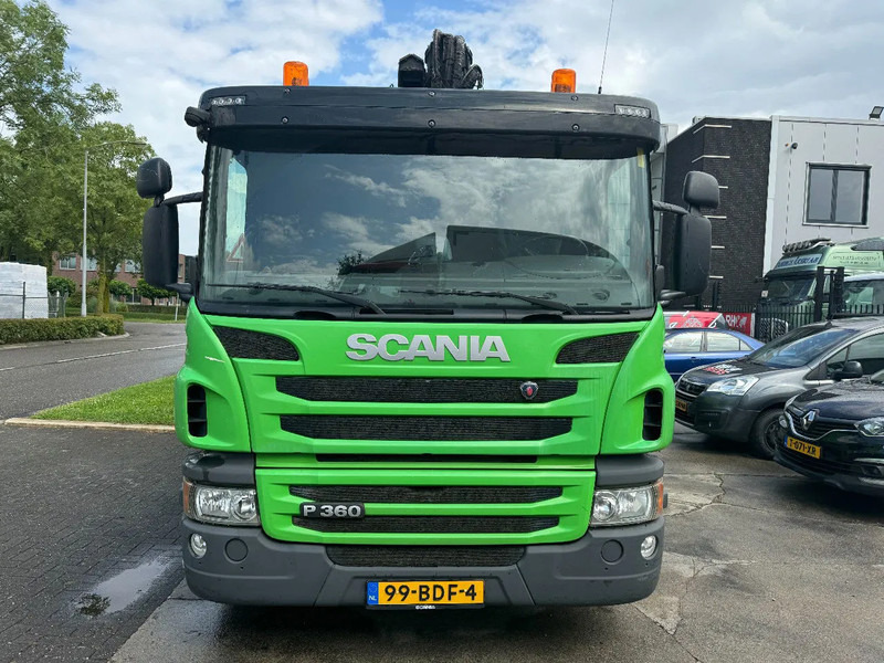 Scania P360 8X2 - HIAB 211BW-3 + FAUN VARIOPRESS - ONLY 198.135 KM - Crane truck: picture 4 Scania P360 8X2 - HIAB 211BW-3 + FAUN VARIOPRESS - ONLY 198.135 KM - Crane truck: picture 4