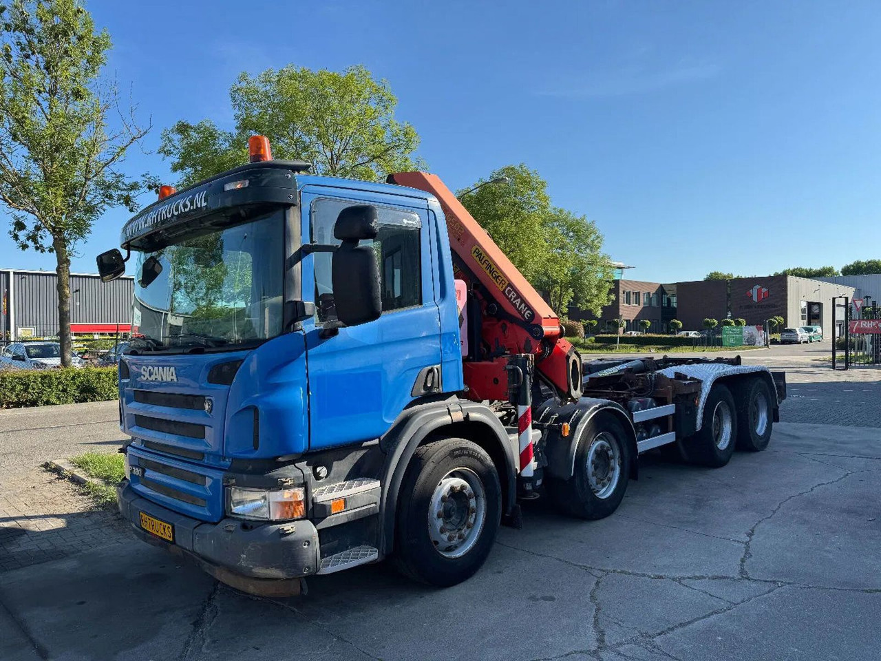 Scania P380 8X4 PALFINGER HOOK + PALFINGER PK16502 + RE - Crane truck: picture 3 Scania P380 8X4 PALFINGER HOOK + PALFINGER PK16502 + RE - Crane truck: picture 3