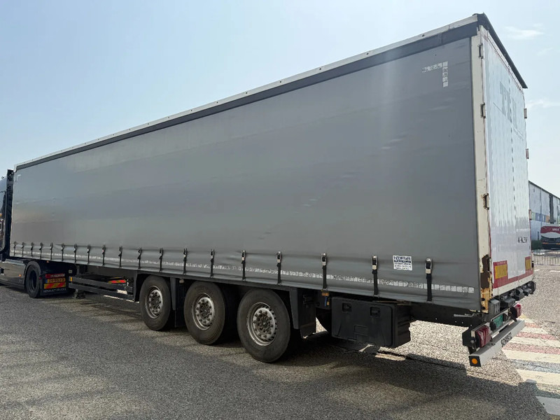 Schmitz Cargobull 3 AXLE + COIL - DISC BRAKES + SLIDING ROOF - Curtainsider semi-trailer: picture 5 Schmitz Cargobull 3 AXLE + COIL - DISC BRAKES + SLIDING ROOF - Curtainsider semi-trailer: picture 5