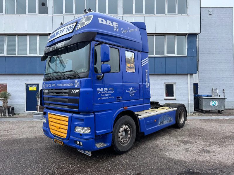 DAF XF 105.460 4X2 SKIRTS EURO 5 ONLY 770.446 KM HOLLAND TRUCK - Tractor unit: picture 1 DAF XF 105.460 4X2 SKIRTS EURO 5 ONLY 770.446 KM HOLLAND TRUCK - Tractor unit: picture 1