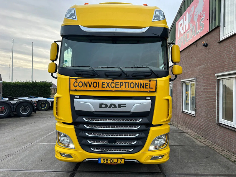 DAF XF 530 8X4 140 TON 384000 KM - Tractor unit: picture 3 DAF XF 530 8X4 140 TON 384000 KM - Tractor unit: picture 3