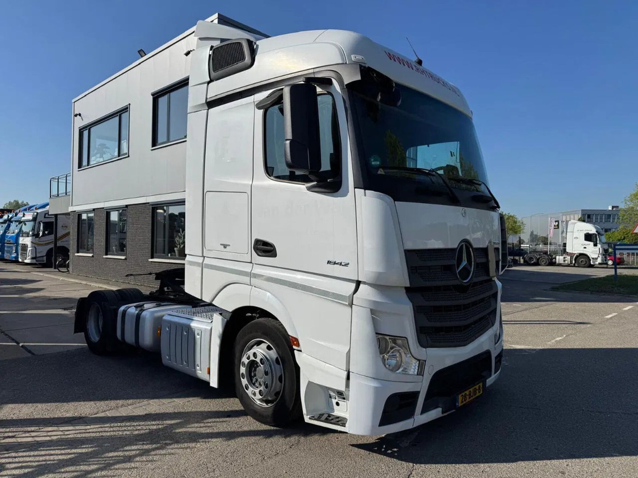Mercedes-Benz Actros 1842 4X2 - EURO 6 + HEFSCHOTEL + ROCKINGE - Tractor unit: picture 3 Mercedes-Benz Actros 1842 4X2 - EURO 6 + HEFSCHOTEL + ROCKINGE - Tractor unit: picture 3