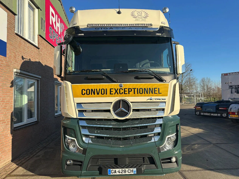 Mercedes-Benz Actros 4163 8X4,180 TON, GIGA SPACE, INTARDER HYDRAULIC, - Tractor unit: picture 3 Mercedes-Benz Actros 4163 8X4,180 TON, GIGA SPACE, INTARDER HYDRAULIC, - Tractor unit: picture 3