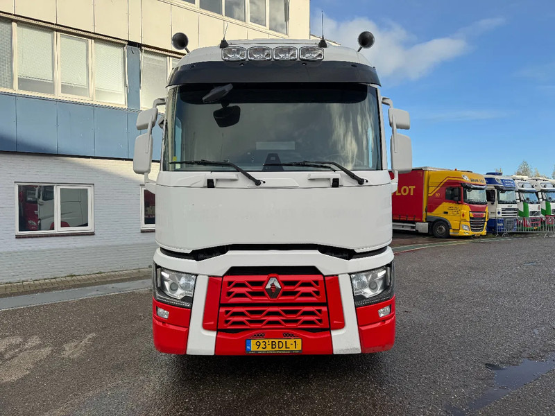 Renault T460 4X2 EURO 6 SKIRTS DOUBLE TANK - Tractor unit: picture 2 Renault T460 4X2 EURO 6 SKIRTS DOUBLE TANK - Tractor unit: picture 2