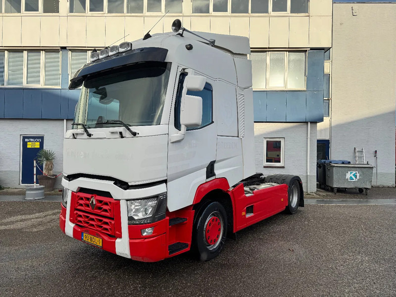 Renault T460 4X2 EURO 6 SKIRTS DOUBLE TANK - Tractor unit: picture 1 Renault T460 4X2 EURO 6 SKIRTS DOUBLE TANK - Tractor unit: picture 1