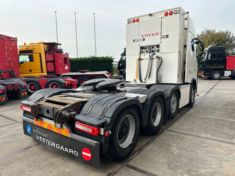 Volvo FH 16.750 8X4, 180 TON POWER STEERING HYDRAULIC - Tractor unit: picture 5 Volvo FH 16.750 8X4, 180 TON POWER STEERING HYDRAULIC - Tractor unit: picture 5