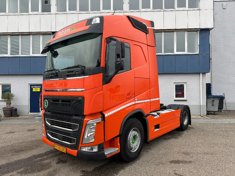 Volvo FH 460 4X2 EURO 6 SKIRTS I PARK COOL - Tractor unit: picture 2 Volvo FH 460 4X2 EURO 6 SKIRTS I PARK COOL - Tractor unit: picture 2