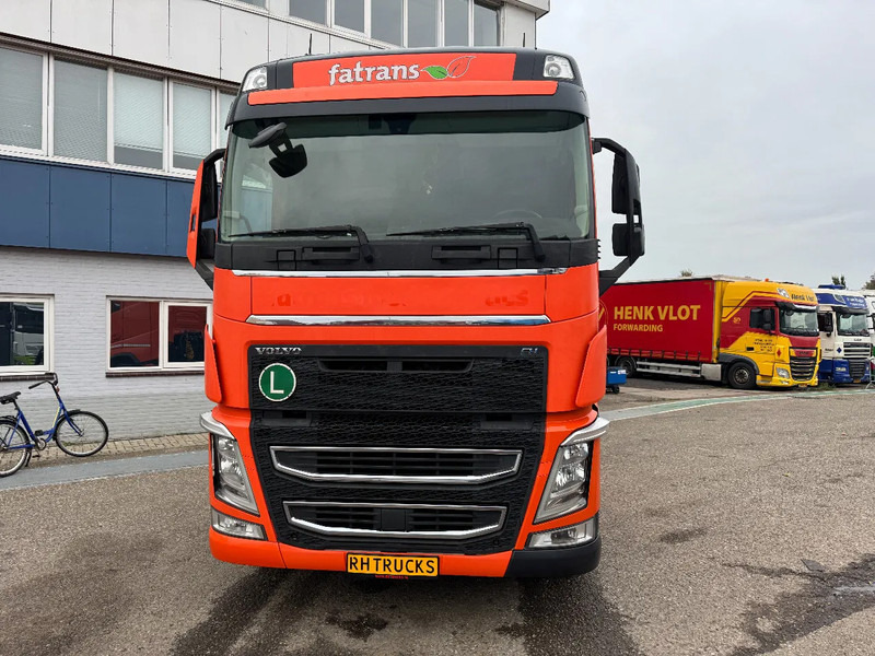 Volvo FH 460 4X2 EURO 6 SKIRTS I PARK COOL - Tractor unit: picture 3 Volvo FH 460 4X2 EURO 6 SKIRTS I PARK COOL - Tractor unit: picture 3