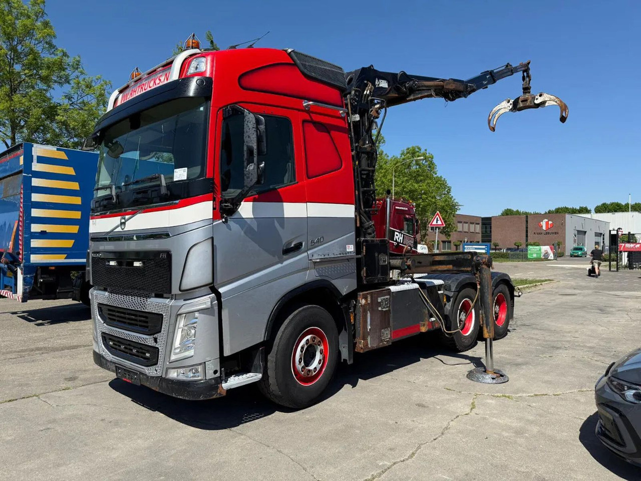 Volvo FH 540 6X4 - EURO 6 + PALFINGER EPSILON S260Z96 - Tractor unit: picture 1 Volvo FH 540 6X4 - EURO 6 + PALFINGER EPSILON S260Z96 - Tractor unit: picture 1