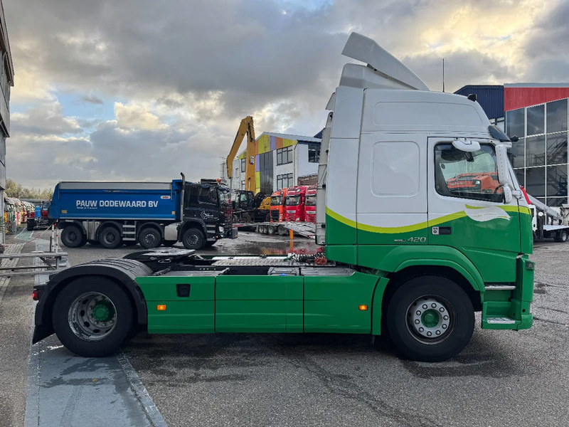 Volvo FM 420 4X2 EURO 6 SKIRTS AUTOMATIC - Tractor unit: picture 4 Volvo FM 420 4X2 EURO 6 SKIRTS AUTOMATIC - Tractor unit: picture 4