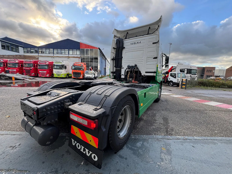 Volvo FM 420 4X2 EURO 6 SKIRTS AUTOMATIC - Tractor unit: picture 5 Volvo FM 420 4X2 EURO 6 SKIRTS AUTOMATIC - Tractor unit: picture 5