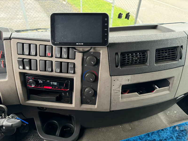 Box truck Volvo FE 280 4X2 BOX DHOLLANDIA LIFT TÜV TILL 01-2026: picture 15