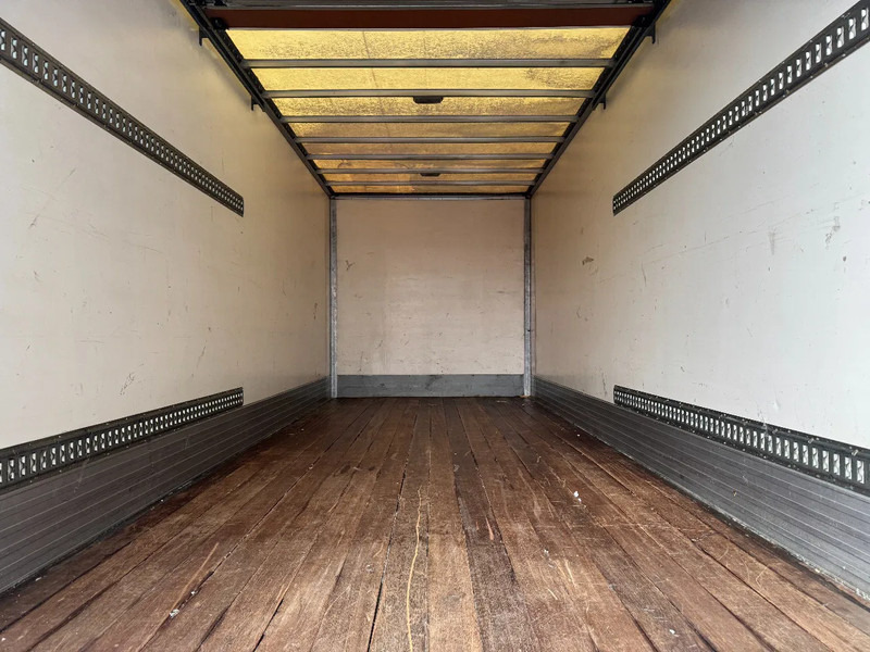 Box truck Volvo FL 12.240 4X2 EURO 5 CLOSED BOX TÜV TILL 12-2026: picture 10