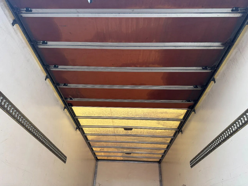 Box truck Volvo FL 12.240 4X2 EURO 5 CLOSED BOX TÜV TILL 12-2026: picture 13