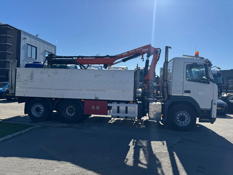 Tipper, Crane truck Volvo FM 330 6X2 - EURO 5 + ATLAS 126.3E A2 + REMOTE + LIFT/STEERING AXLE: picture 11 Tipper, Crane truck Volvo FM 330 6X2 - EURO 5 + ATLAS 126.3E A2 + REMOTE + LIFT/STEERING AXLE: picture 11