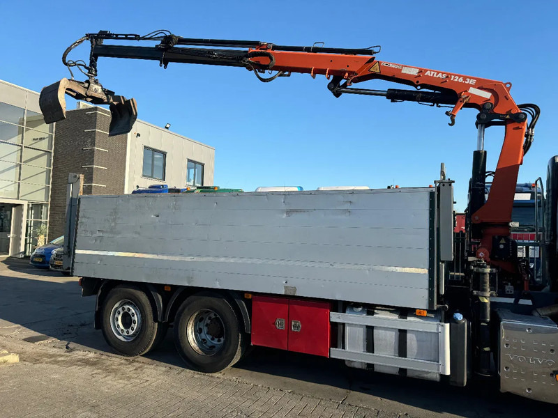 Volvo FM 330 6X2 - EURO 5 + ATLAS 126.3E A2 + REMOTE + LIFT/STEERING AXLE - Tipper, Crane truck: picture 3 Volvo FM 330 6X2 - EURO 5 + ATLAS 126.3E A2 + REMOTE + LIFT/STEERING AXLE - Tipper, Crane truck: picture 3