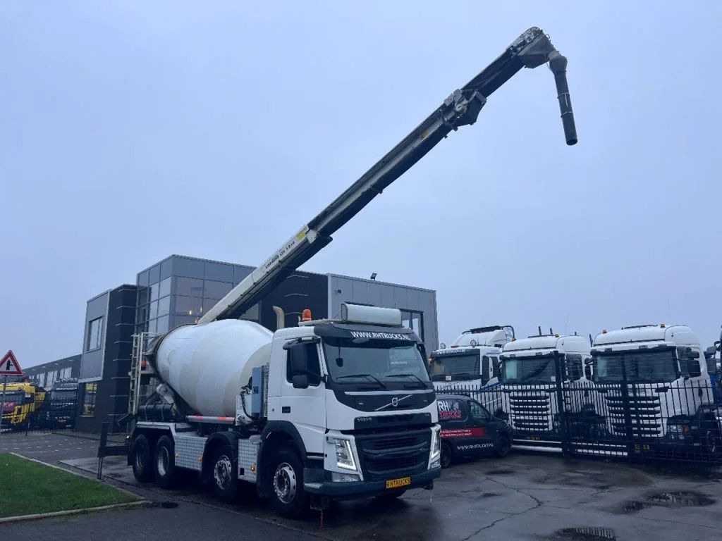 Volvo FM 410 8X4 MIXER 9m3 + LIEBHERR CONVEYOR BELT - Concrete mixer truck: picture 1 Volvo FM 410 8X4 MIXER 9m3 + LIEBHERR CONVEYOR BELT - Concrete mixer truck: picture 1
