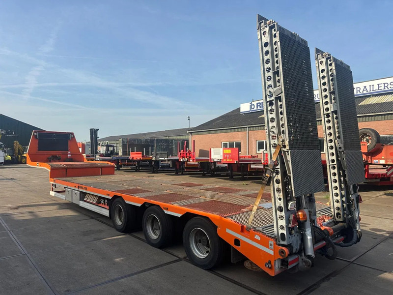 Zanner STL 45, 2 AXLE FORCED STEERING,LIFTING DECK, REMOTE CONTROL, WINCH, DUBBLE HYDRAULIC RAMPS - Low loader semi-trailer: picture 5 Zanner STL 45, 2 AXLE FORCED STEERING,LIFTING DECK, REMOTE CONTROL, WINCH, DUBBLE HYDRAULIC RAMPS - Low loader semi-trailer: picture 5