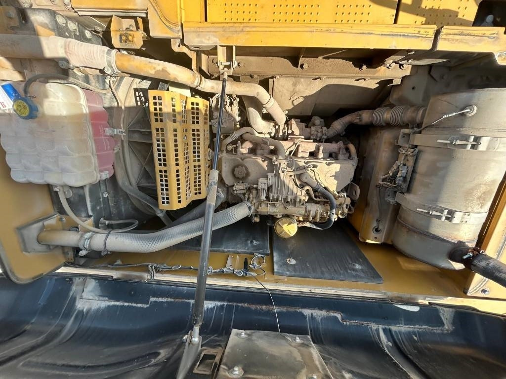 Crawler excavator CATERPILLAR 320 EL: picture 12