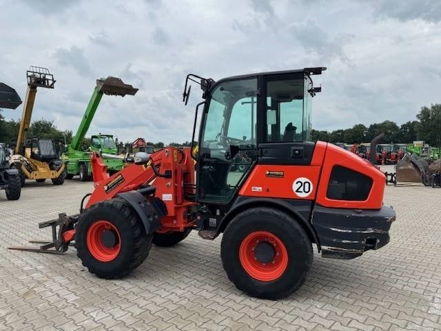 KUBOTA R090 - Wheel loader: picture 1 KUBOTA R090 - Wheel loader: picture 1