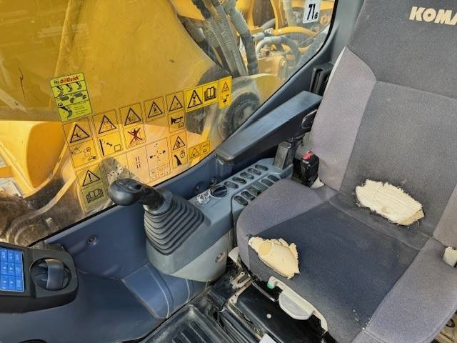 Crawler excavator Komatsu PC 360 NLC-10: picture 13