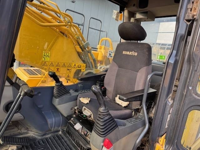 Crawler excavator Komatsu PC 360 NLC-10: picture 11