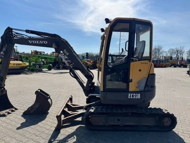 Volvo ECR 38 - Mini excavator: picture 3 Volvo ECR 38 - Mini excavator: picture 3