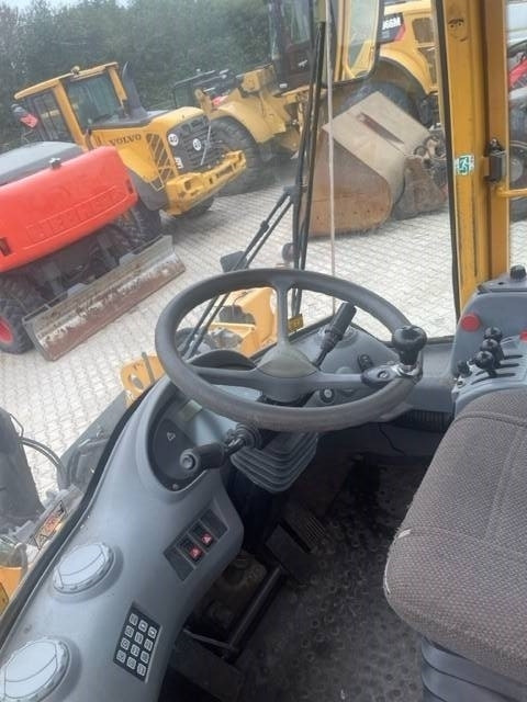 Volvo L 70 E - Wheel loader: picture 5 Volvo L 70 E - Wheel loader: picture 5