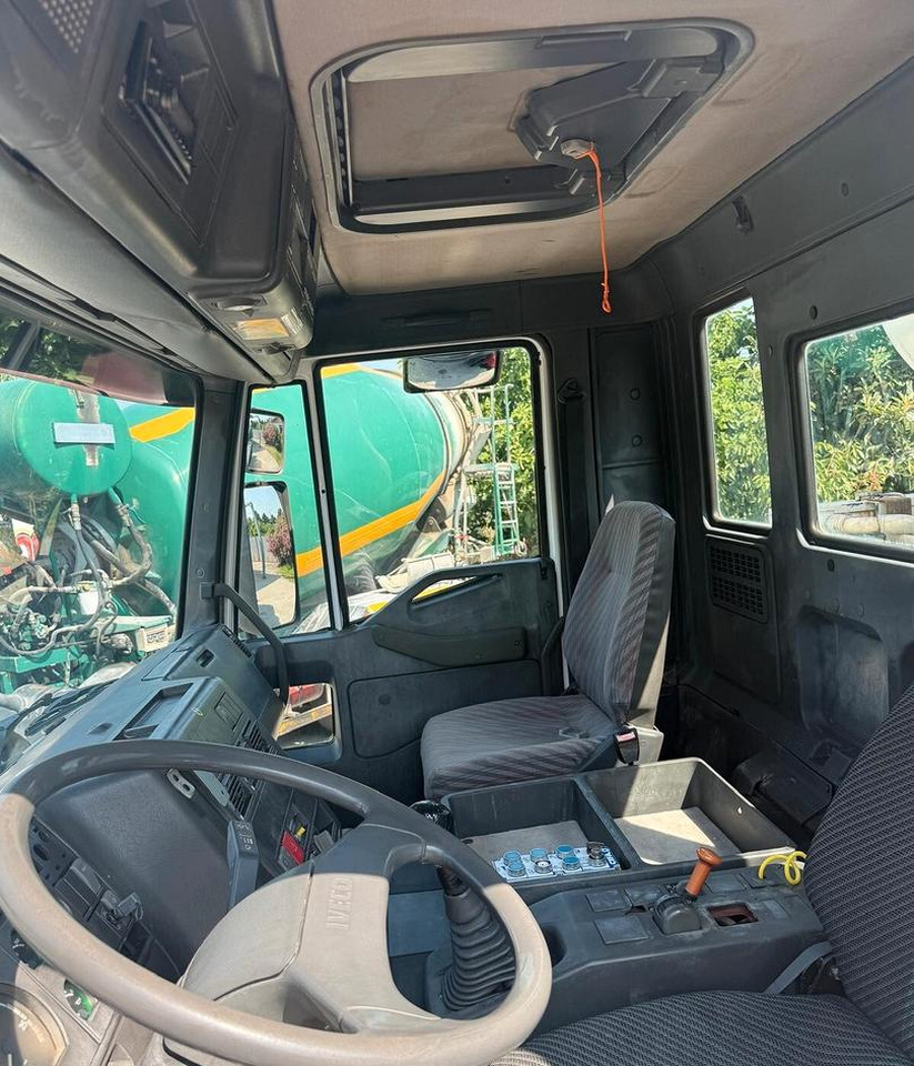 Autobetoniera Iveco 410 37 , 4 assi - Concrete mixer truck: picture 2 Autobetoniera Iveco 410 37 , 4 assi - Concrete mixer truck: picture 2