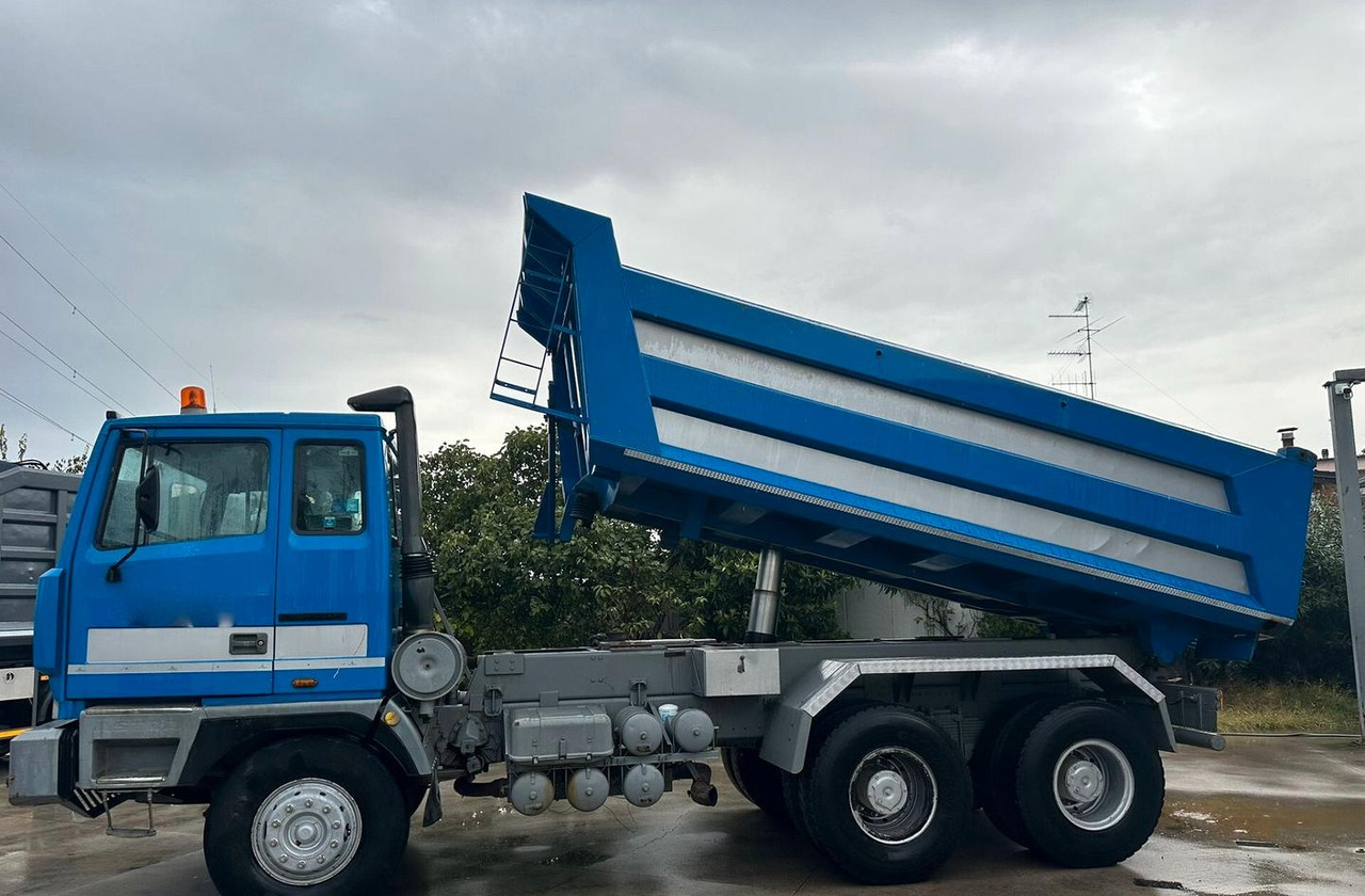 - Tipper: picture 3 - Tipper: picture 3