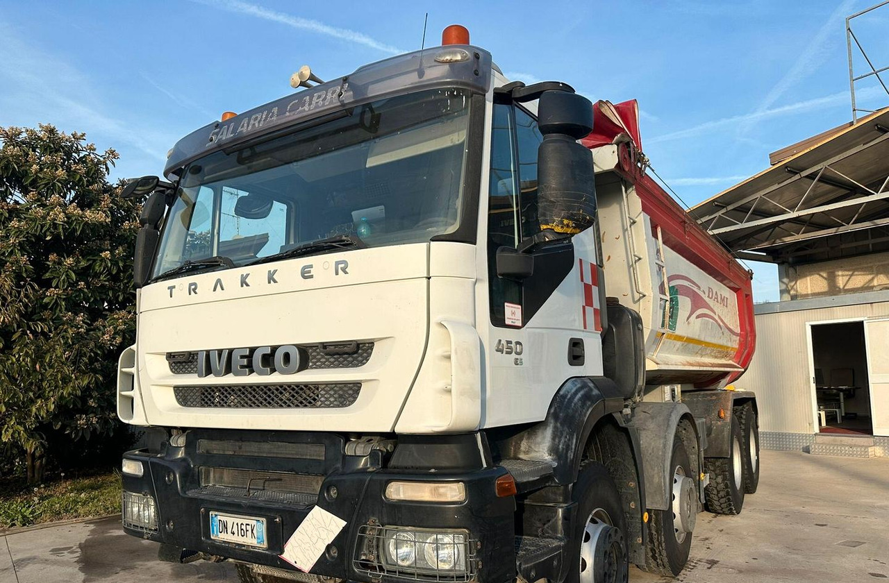 Iveco Trakker 450 4 assi euro 5 - Tipper: picture 2 Iveco Trakker 450 4 assi euro 5 - Tipper: picture 2