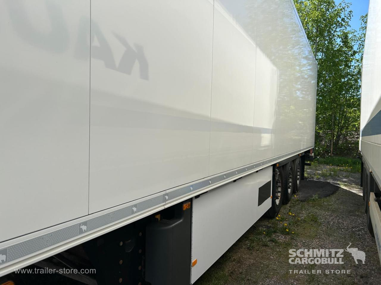 Isothermal semi-trailer SCHMITZ Reefer Standard Double deck Taillift: picture 11