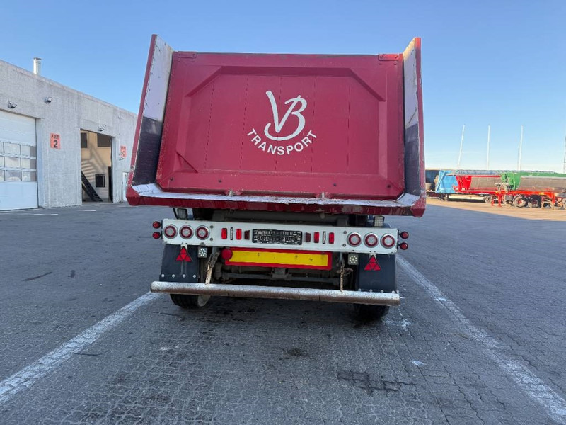 KEL-BERG Tipper / Kipper / Tiptrailer - Tipper semi-trailer: picture 4 KEL-BERG Tipper / Kipper / Tiptrailer - Tipper semi-trailer: picture 4