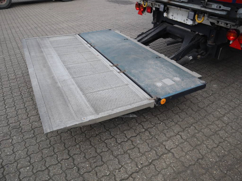Krone 3 axle curtainside trailer - Curtainsider semi-trailer: picture 3 Krone 3 axle curtainside trailer - Curtainsider semi-trailer: picture 3