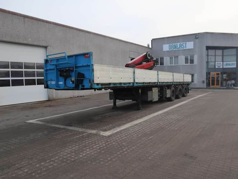 Pacton Cranetrailer/Kranauflieger/Krantrailer - Semi-trailer: picture 1 Pacton Cranetrailer/Kranauflieger/Krantrailer - Semi-trailer: picture 1