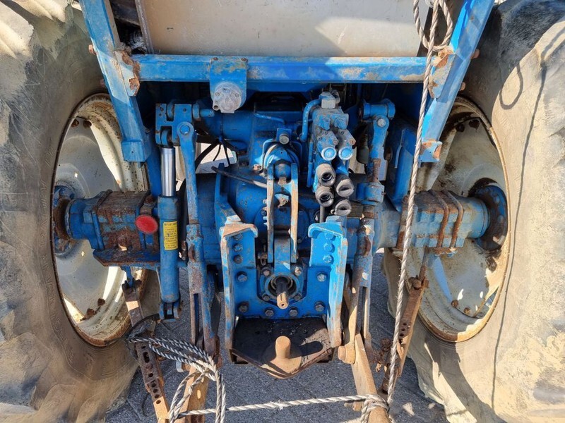 Farm tractor Ford 5610: picture 6 Farm tractor Ford 5610: picture 6