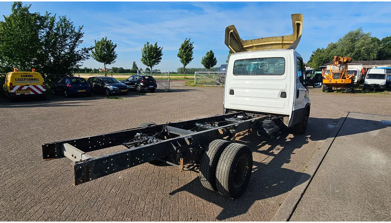 Iveco Daily IS70C12BA - Cab chassis truck: picture 5 Iveco Daily IS70C12BA - Cab chassis truck: picture 5