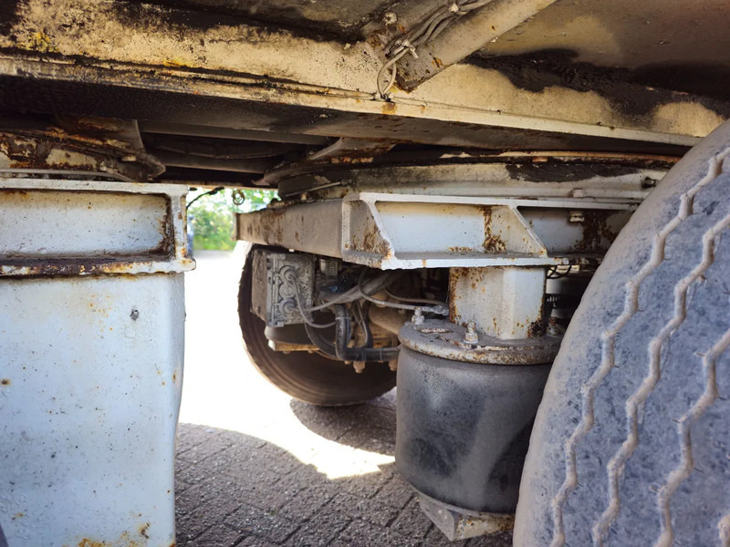 Closed box semi-trailer Stas 0-38/3FKC - MIXER trailer: picture 17