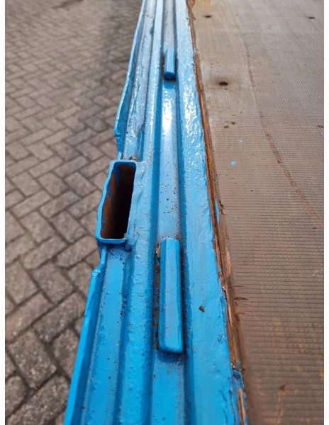 Dropside/ Flatbed trailer Van Hool 13.60 M LONG - 1 M HIGH - SUPER SINGLE TIRES - DRUM BRAKES: picture 18 Dropside/ Flatbed trailer Van Hool 13.60 M LONG - 1 M HIGH - SUPER SINGLE TIRES - DRUM BRAKES: picture 18