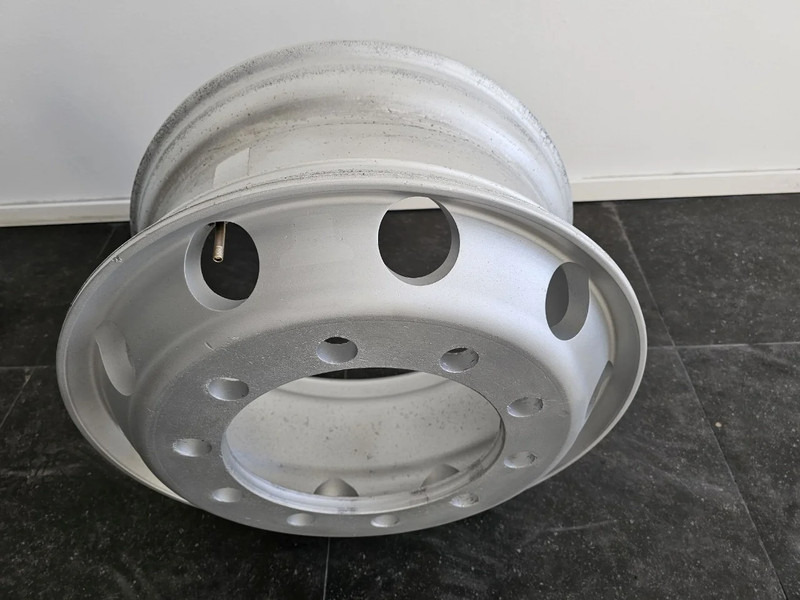 Alcoa 22.5 x 9.00 (200 Pieces in stock) - Rim for Truck: picture 3 Alcoa 22.5 x 9.00 (200 Pieces in stock) - Rim for Truck: picture 3
