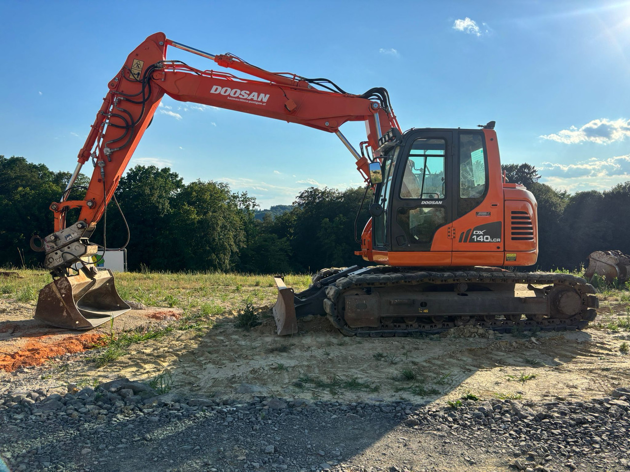 DOOSAN DX 140 LCR-3 - Crawler excavator: picture 1 DOOSAN DX 140 LCR-3 - Crawler excavator: picture 1