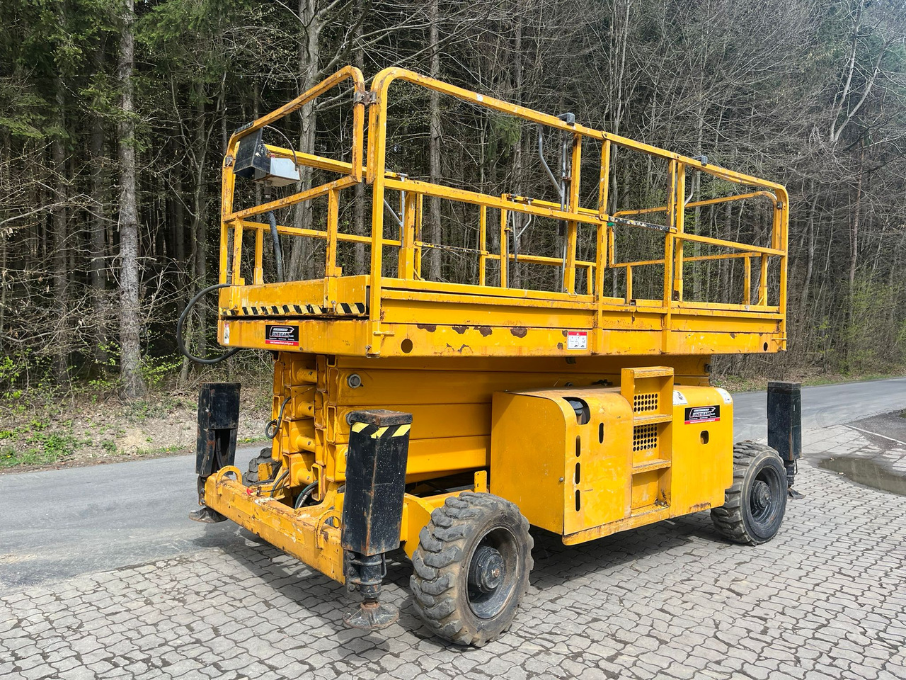 HAULOTTE H 15 SX - Aerial platform: picture 4 HAULOTTE H 15 SX - Aerial platform: picture 4