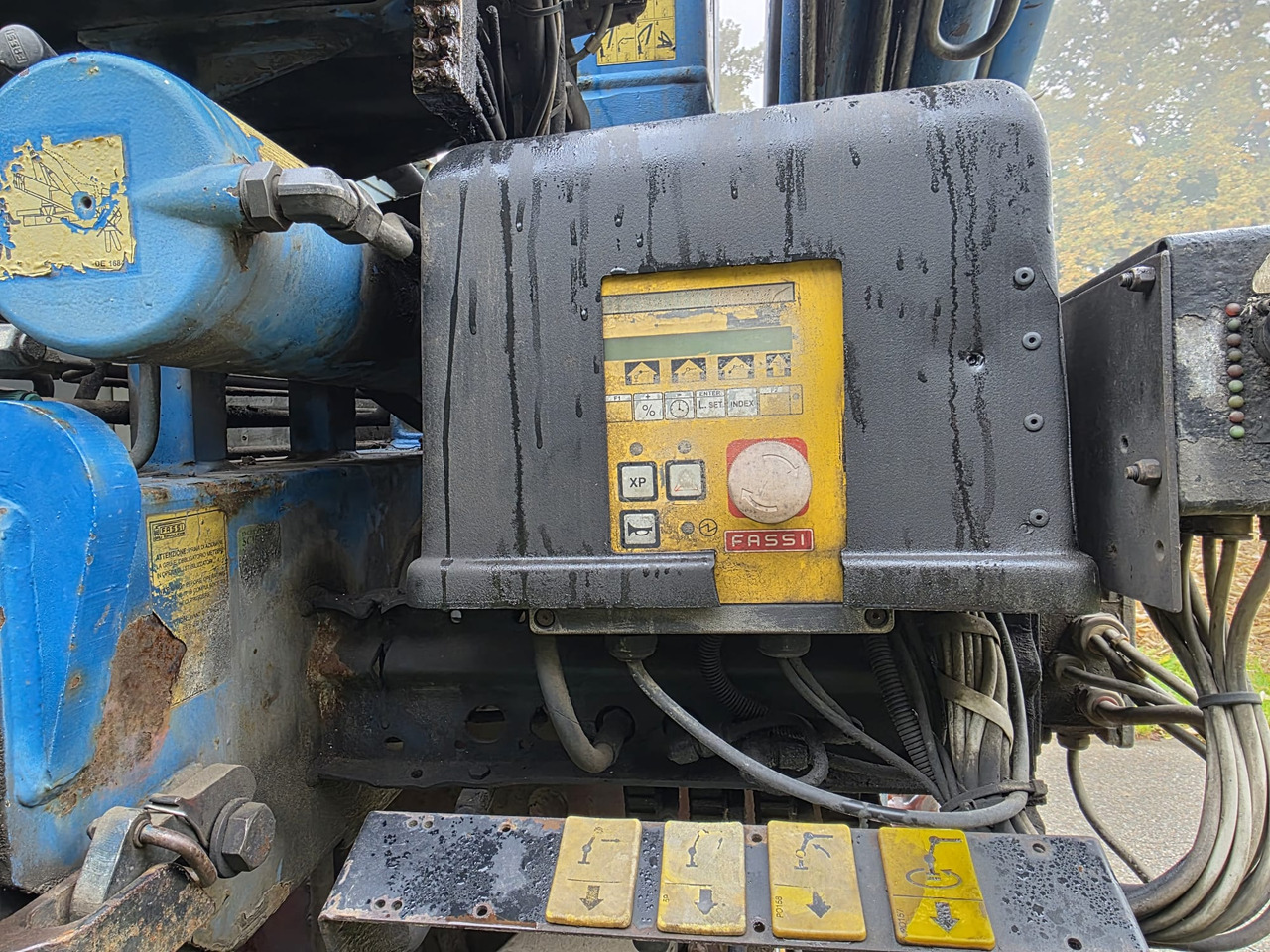 IVECO Stralis AD mit Fassi F210A.25 - Crane truck: picture 5 IVECO Stralis AD mit Fassi F210A.25 - Crane truck: picture 5