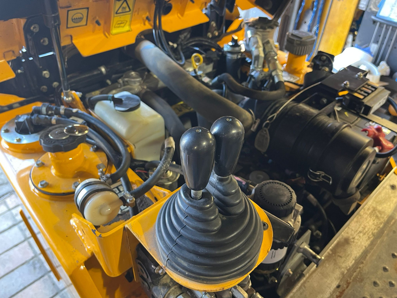 Mini dumper JCB 1T-2S5: picture 10 Mini dumper JCB 1T-2S5: picture 10